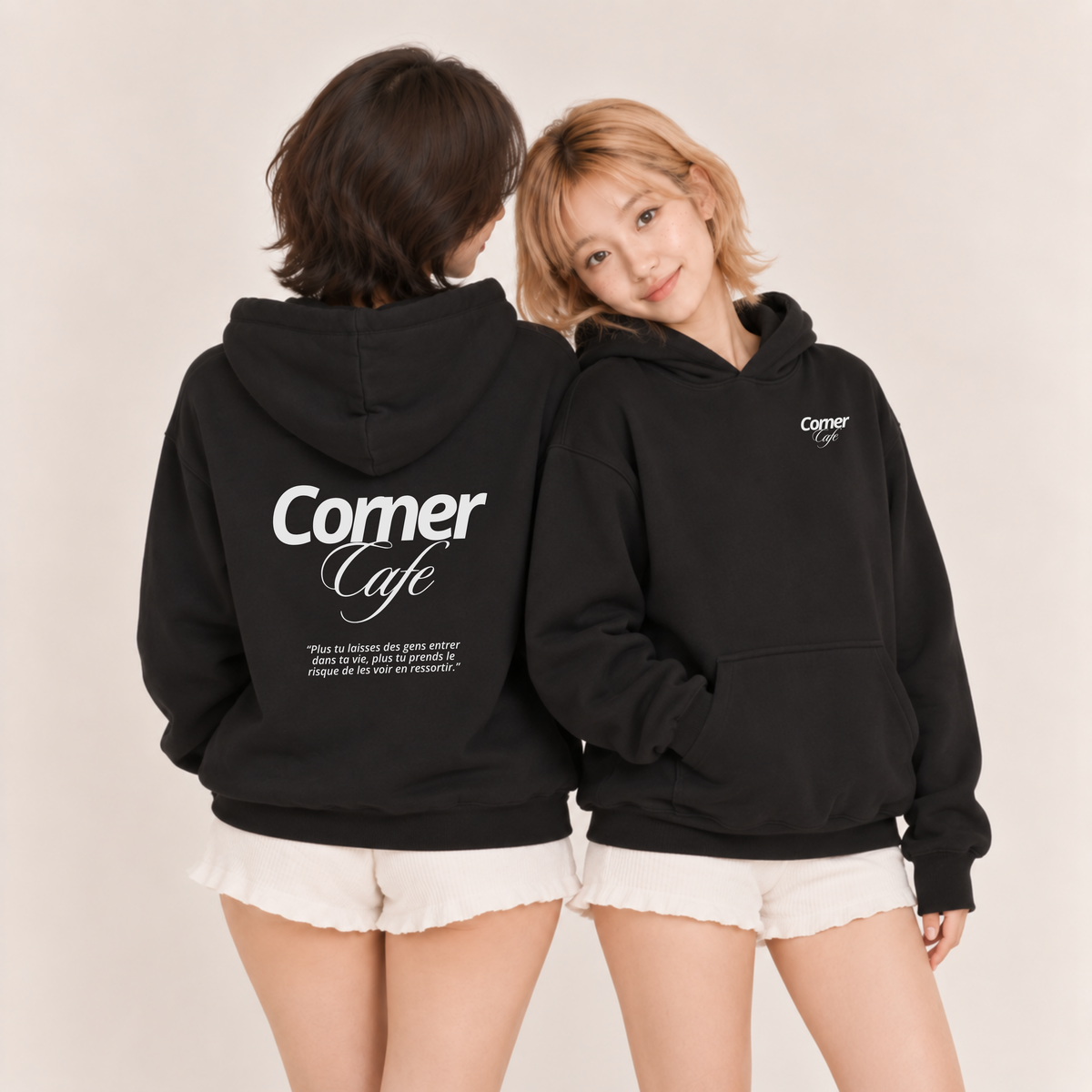 Hoodie unisexe À tous les garçons que j'ai aimés – "Corner Cafe"